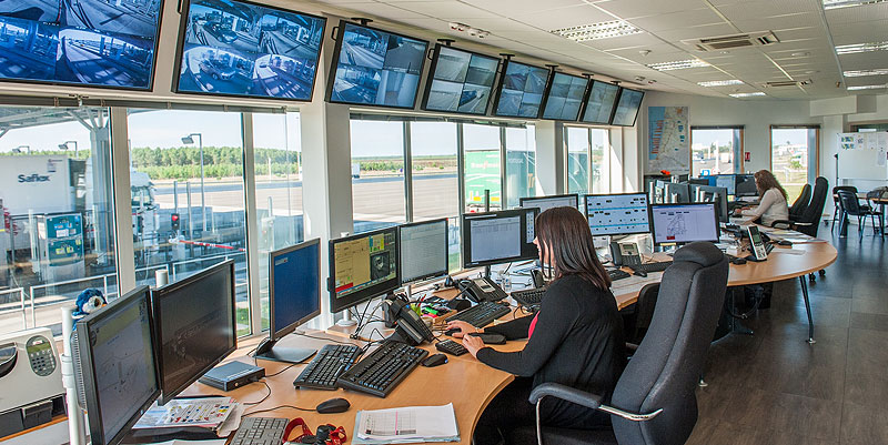 illustration de Immersion au cœur du PC sécurité de l’A63 Landes