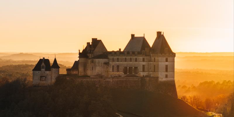 illustration de Février gourmand au Château de Biron en Dordogne : les arts de la table dans l'Histoire