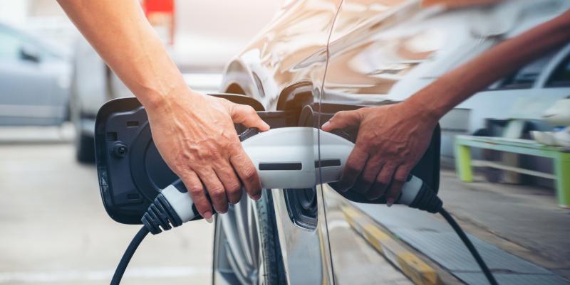 Recharge électrique en France : des progrès, mais un parcours encore imparfait