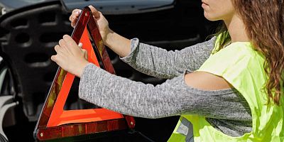 Triangle, gilet, roue de secours : ce qu’il faut dans son véhicule