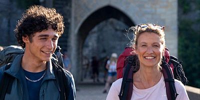 ''Compostelle'' : un film sur la marche, la réparation et un duo Lamy-Le Berre en reconstruction